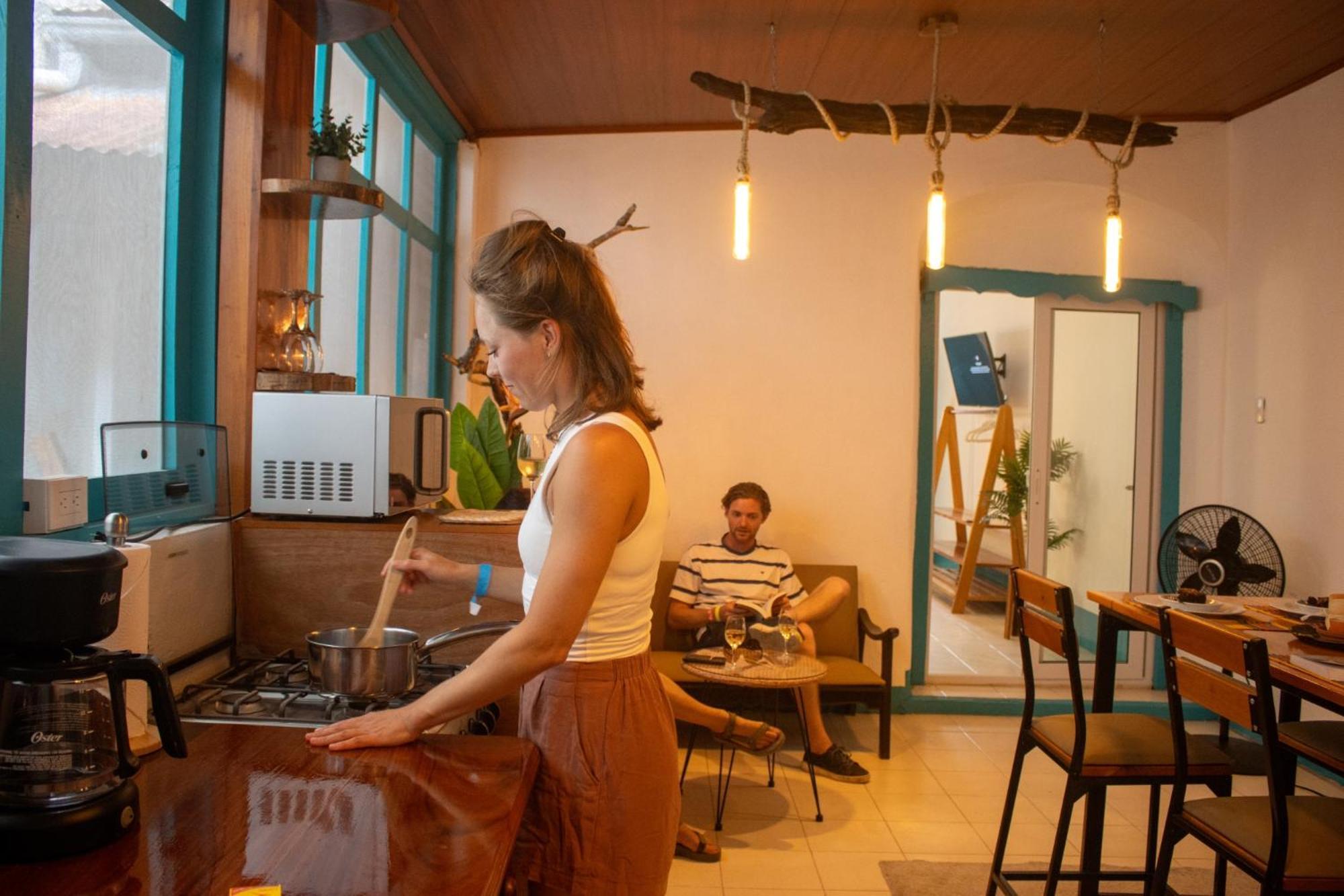 Los Amigos Hostel 弗洛勒斯 客房 照片
