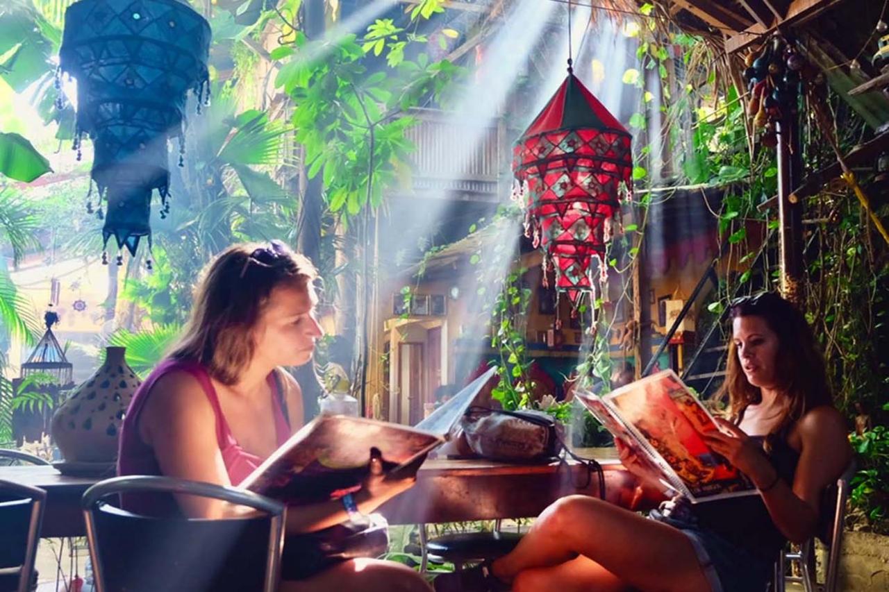 Los Amigos Hostel 弗洛勒斯 外观 照片